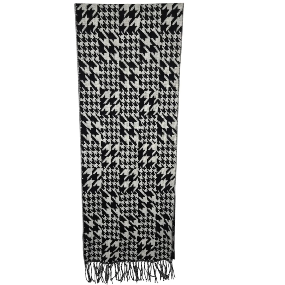 Softer Than Cashmere Womens Black White Houndstooth Print Scarf